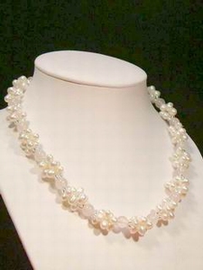 Collier perle d`eau douce avec 17 perles de cristal