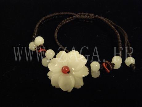 Bracelet jade fleur
