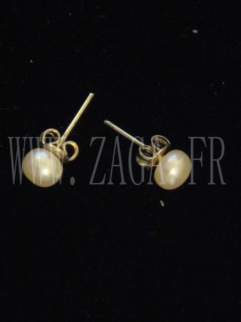Boucles d`oreille perles de culture 5,5mm blanches