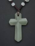 Collier jade croix